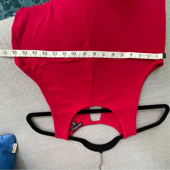 Red tank size extra small. Mercantile - Picture 5 of 8